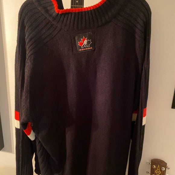 Team Canada Olympic Hockey Knit Sweater - Picture 4 of 6